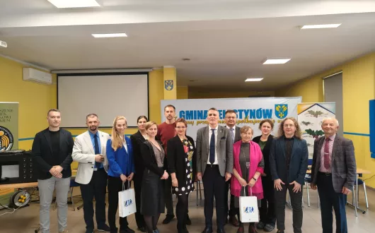 Pamiątkowe zdjęcie ekspertów