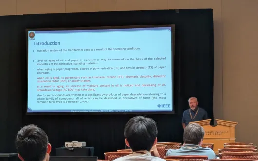Prezentacja wyników badań pracownika Instytutu podczas międzynarodowej konferencji naukowej IEEE Electrical Insulation Conference (EIC 2026) w Las Vegas, USA