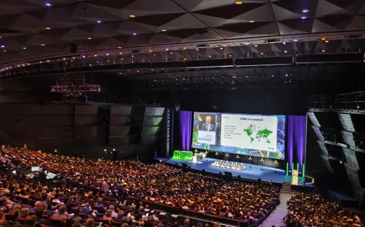 Sesja CIGRE 2026 w Paryżu – obrady w Palais des Congrès de Paris