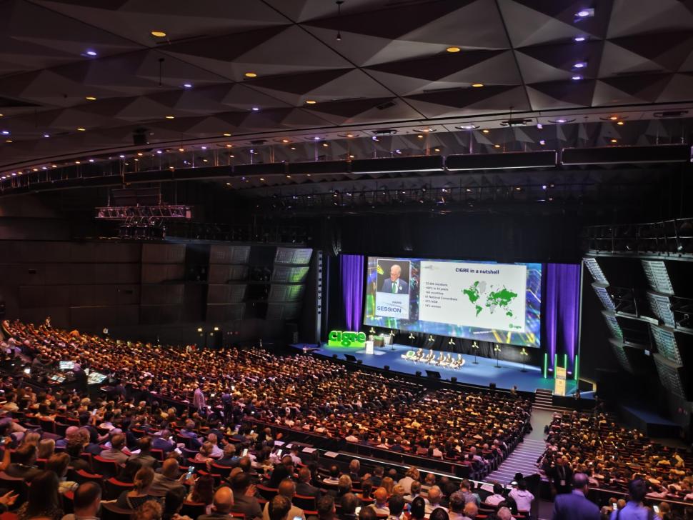 Sesja CIGRE 2026 w Paryżu – obrady w Palais des Congrès de Paris