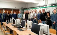 Międzynarodowe spotkanie DERlab – uczestnicy wydarzenia w laboratorium