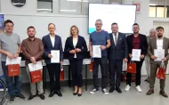 Opiekunowie laureatów konkursu wraz z przedstawicielami organizatorów i partnerów wydarzenia