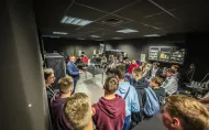 Zajęcia w ciemni fotometrycznej uczniów szkół technicznych  w ramach programu „Zasmakuj studiowania w Łodzi”